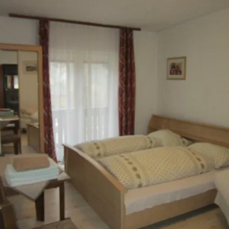 Vendeghaz Turnitzben Guest house *